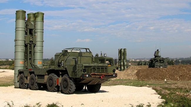 Зенитно-ракетные комплексы С-400. Архивное фото