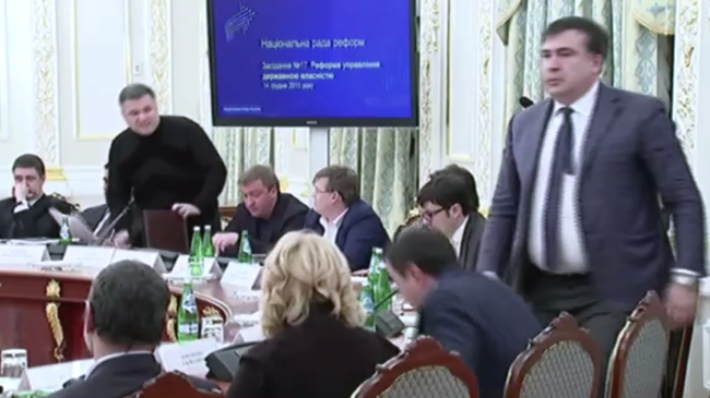 Арсен Аваков и Михаил Саакашвили во время заседания Нацсовета Арсен Аваков и Михаил Саакашвили во время заседания Нацсовета