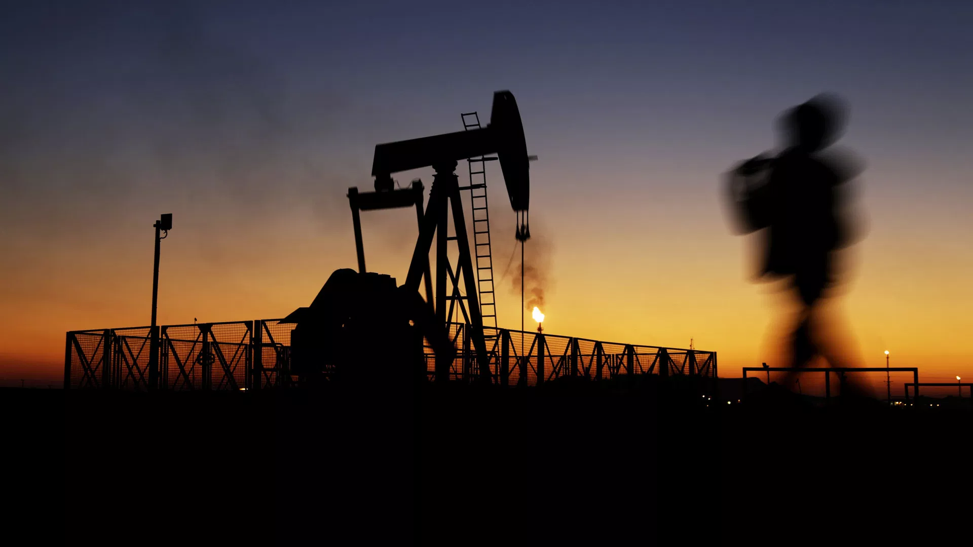 СМИ: поставки нефти из Венесуэлы остановились из-за роста цены перевозок