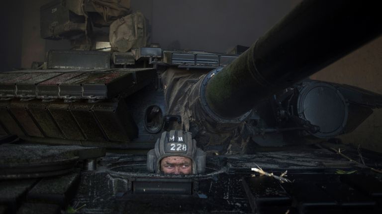 Отвод вооружений калибром менее 100 мм начался в ЛНР Отвод вооружений калибром менее 100 мм начался в ЛНР