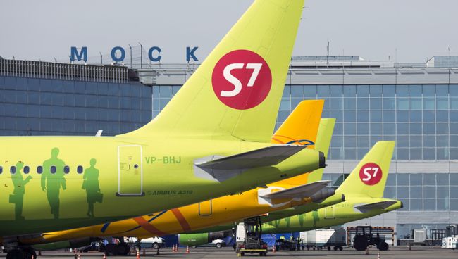 Самолеты авиакомпании s7 Airlines. Архивное фото Самолеты авиакомпании s7 Airlines. Архивное фото