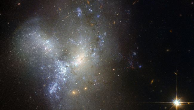 Галактика NGC 1487 в созвездии Эридана Галактика NGC 1487 в созвездии Эридана