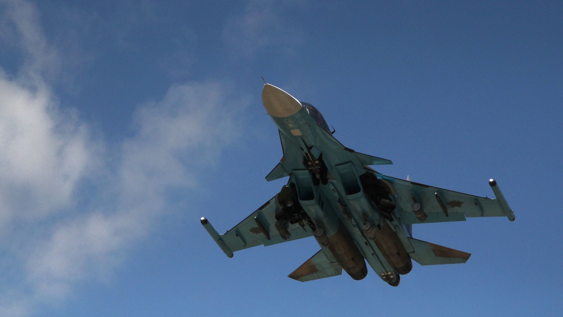 Российский истребитель-бомбардировщик Су-34 Российский истребитель-бомбардировщик Су-34 - РИА Новости, 1920, 03.10.2024