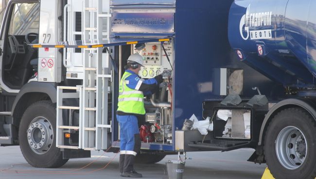 Топливно-заправочный комплекс Газпромнефть-Аэро Шереметьево. Архивное фото
