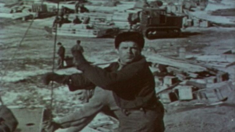 Мирный - первая советская научная станция в Антарктиде. Съемки 1956 года Мирный - первая советская научная станция в Антарктиде. Съемки 1956 года