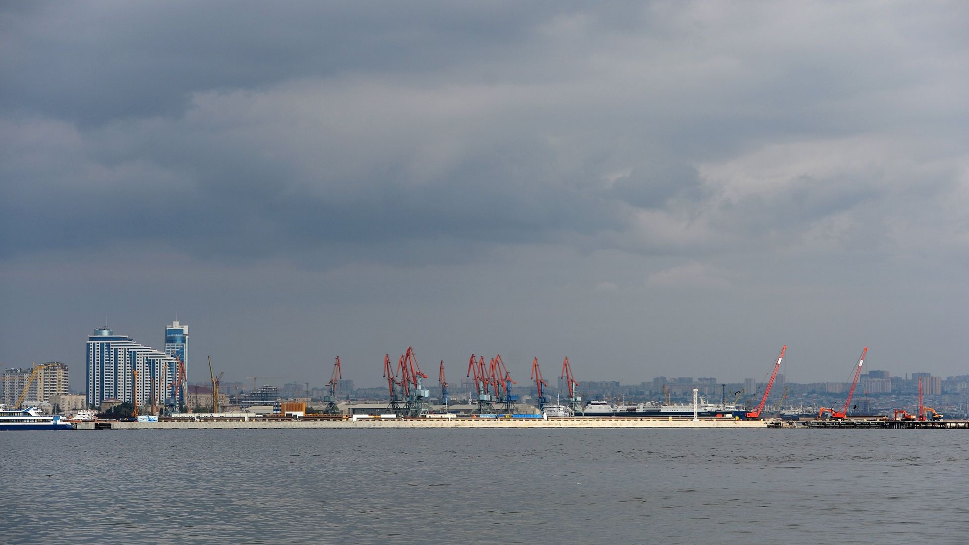 Морской порт в Баку Морской порт в Баку - РИА Новости, 1920, 10.03.2021