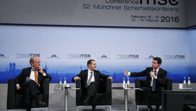 Премьер-министр РФ Д. Медведев принял участие в Мюнхенской конференции по безопасности Премьер-министр РФ Д. Медведев принял участие в Мюнхенской конференции по безопасности