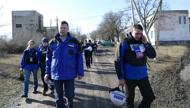 Первый заместитель главы специальной мониторинговой миссии Организации по безопасности и сотрудничеству в Европе (ОБСЕ) на Украине Александр Хуг. Архивное фото Первый заместитель главы специальной мониторинговой миссии Организации по безопасности и сотрудничеству в Европе (ОБСЕ) на Украине Александр Хуг. Архивное фото