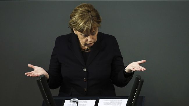 Канцлер Германии Ангела Меркель в парламенте Германии. Архивное фото Канцлер Германии Ангела Меркель в парламенте Германии. Архивное фото
