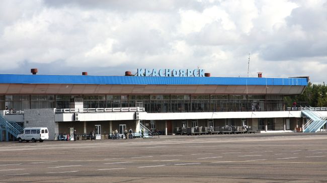 Аэропорт Емельяново (Красноярск). Архивное фото Аэропорт Емельяново (Красноярск). Архивное фото