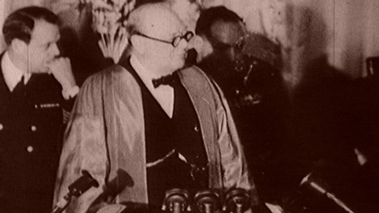 Зловещая тень коммунизма в речи Уинстона Черчилля в Фултоне. 1946 год Зловещая тень коммунизма в речи Уинстона Черчилля в Фултоне. 1946 год