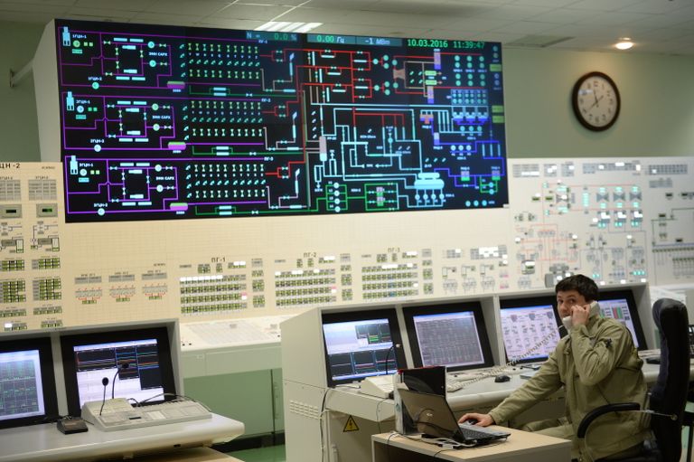 Главный щит управления 4-м энергоблоком с реактором БН-800 Белоярской АЭС в городе Заречный Свердловской области Главный щит управления 4-м энергоблоком с реактором БН-800 Белоярской АЭС в городе Заречный Свердловской области