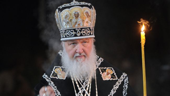 Патриарх Кирилл совершил богослужение с чином погребения плащаницы Патриарх Кирилл совершил богослужение с чином погребения плащаницы