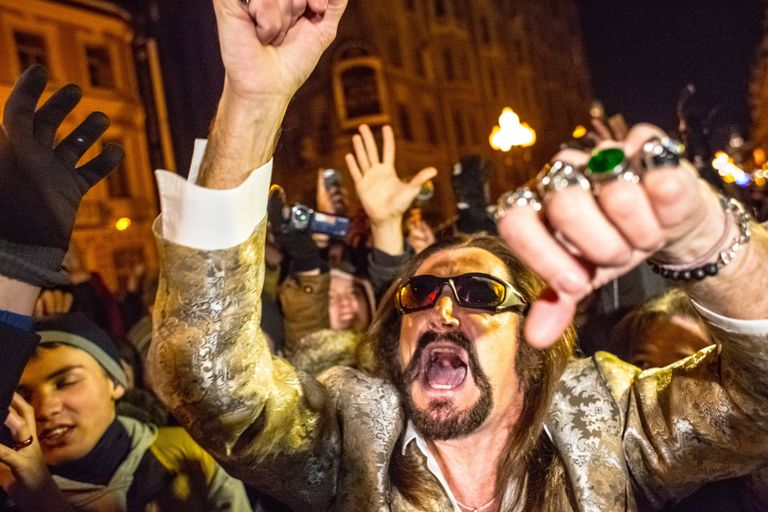 Актер и певец Никита Джигурда вместе с поклонниками станцевал Harlem Shake на Старом Арбате Актер и певец Никита Джигурда вместе с поклонниками станцевал Harlem Shake на Старом Арбате