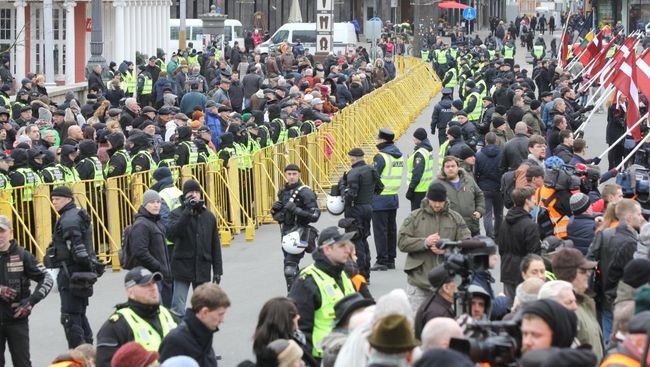 Шествие легионеров СС и их сторонников в Риге, Латвия. 16 марта 2016 Шествие легионеров СС и их сторонников в Риге, Латвия. 16 марта 2016