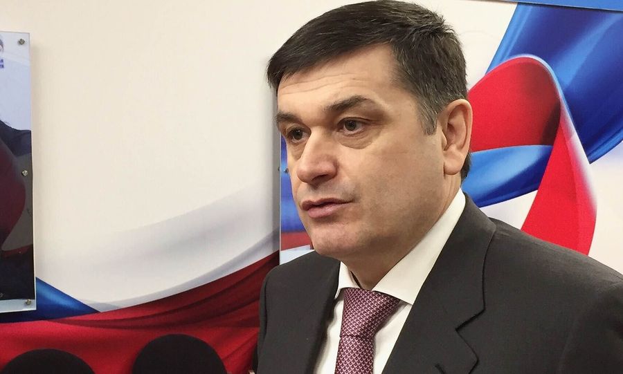Депутат Госдумы от фракции Единая Россия Адальби Шхагошев Депутат Госдумы от фракции Единая Россия Адальби Шхагошев