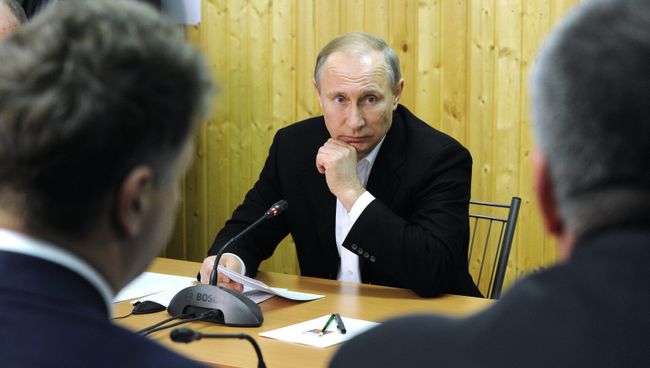 Президент России Владимир Путин проводит оперативное совещание Президент России Владимир Путин проводит оперативное совещание