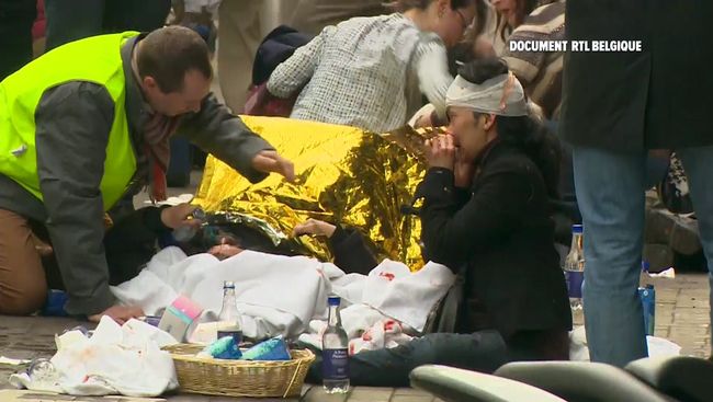 Пострадавшие во время взрыва в метрополитене Брюсселя. 22 марта 2016 год Пострадавшие во время взрыва в метрополитене Брюсселя. 22 марта 2016 год