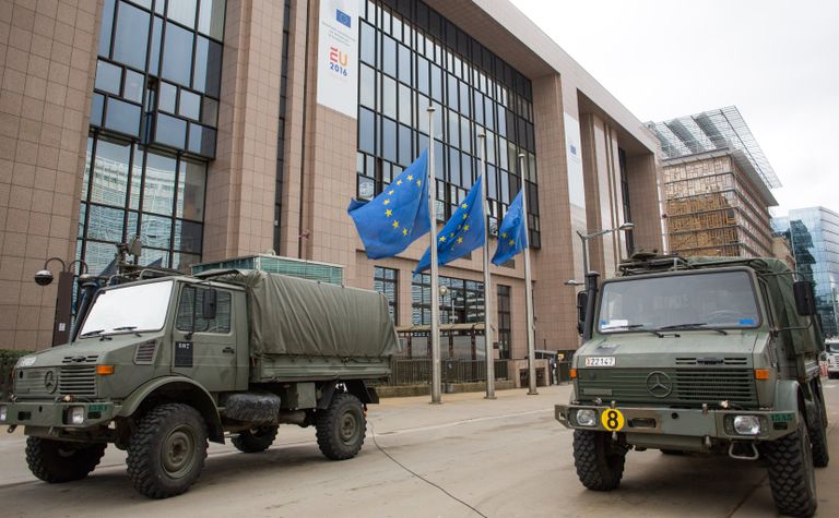 Военнослужащие обеспечивают безопасность Европейского парламента в Брюсселе Военнослужащие обеспечивают безопасность Европейского парламента в Брюсселе