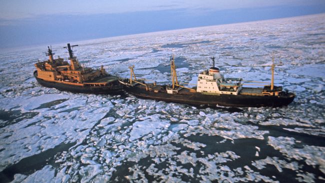 Ледокол Арктика в море Лаптевых. Архивное фото