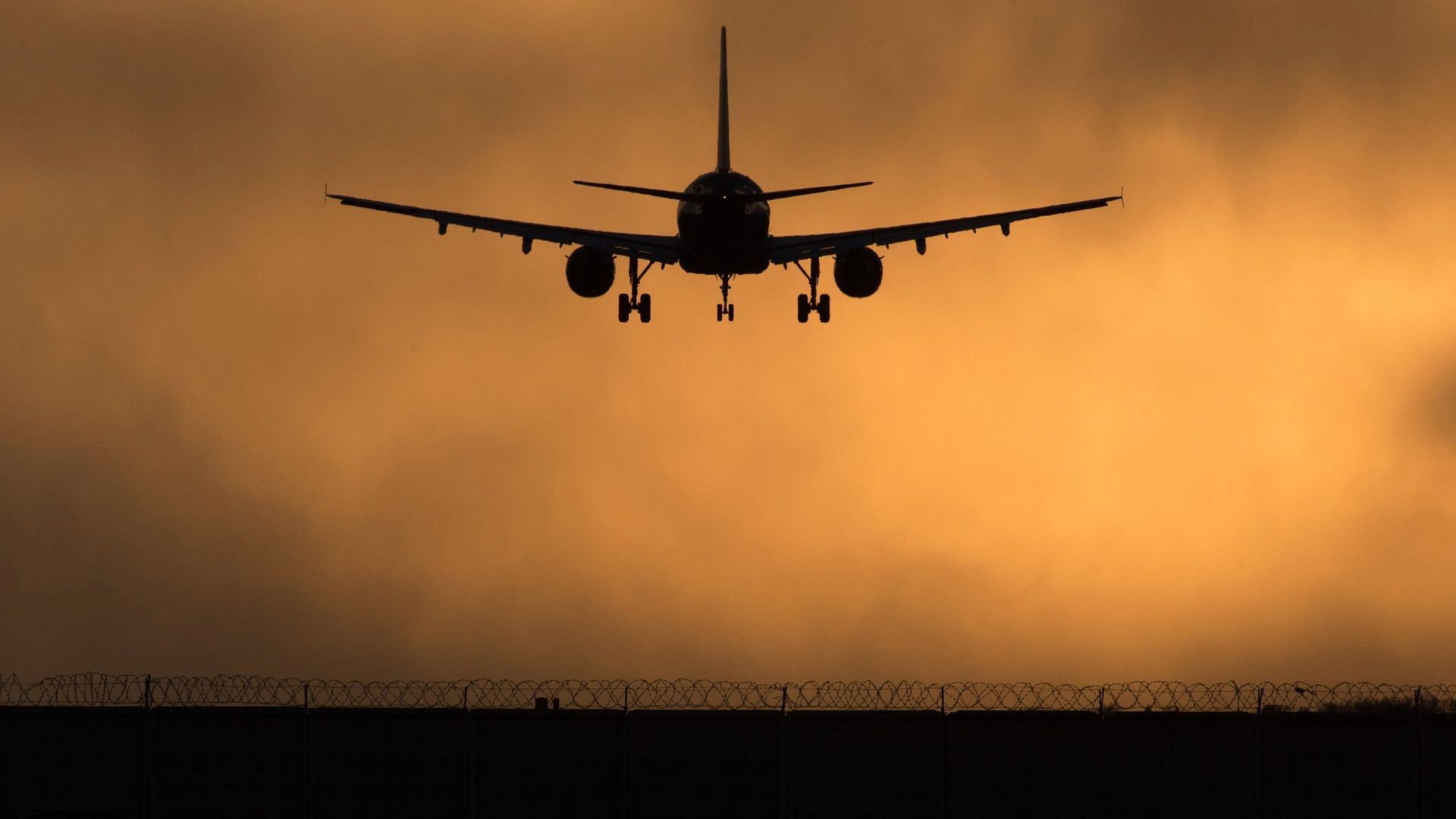 Самолет Airbus A320 Самолет Airbus A320 - РИА Новости, 1920, 08.03.2026