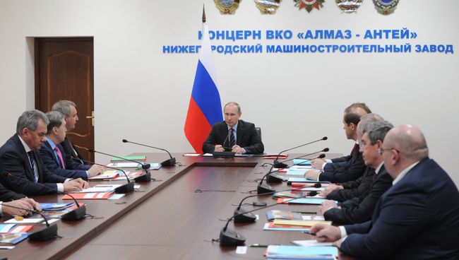 Президент РФ Владимир Путин проводит в Нижнем Новгороде заседание комиссии по вопросам военно-технического сотрудничества России с иностранными государствами Президент РФ Владимир Путин проводит в Нижнем Новгороде заседание комиссии по вопросам военно-технического сотрудничества России с иностранными государствами