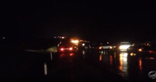В сети появилось видео с места подрыва автоколонны МВД в Дагестане В сети появилось видео с места подрыва автоколонны МВД в Дагестане