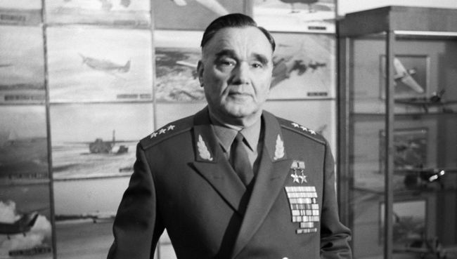 Cоветский авиаконструктор Александр Яковлев Cоветский авиаконструктор Александр Яковлев