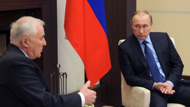 Рабочая встреча президента РФ В. Путина с президентом Южной Осетии Л. Тибиловым Рабочая встреча президента РФ В. Путина с президентом Южной Осетии Л. Тибиловым