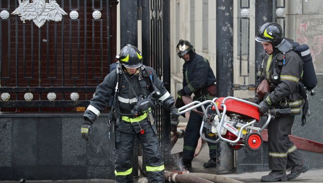 Пожар в здании Министерства обороны в Москве Пожар в здании Министерства обороны в Москве