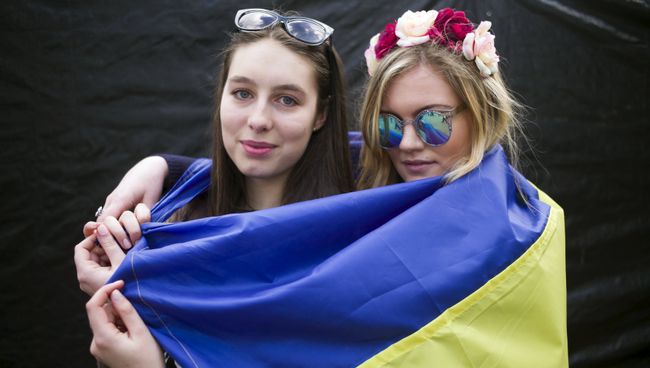 Демонстрация перед референдумом в Амстердаме Демонстрация перед референдумом в Амстердаме
