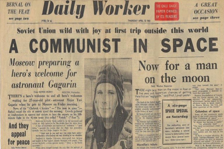 Первая полоса газеты Daily Worker с фотографией Юрия Гагарина