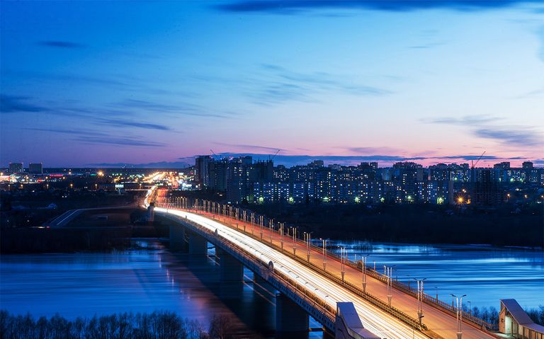 Мост 60-летия Победы через реку Иртыш в городе Омске Мост 60-летия Победы через реку Иртыш в городе Омске