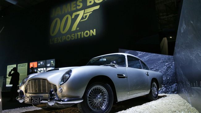 Выставка Fifty Years of Bond Style в Париже Выставка Fifty Years of Bond Style в Париже