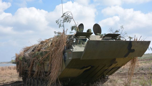 Крупномасштабные военные учения в ЛНР. Архивное фото Крупномасштабные военные учения в ЛНР. Архивное фото
