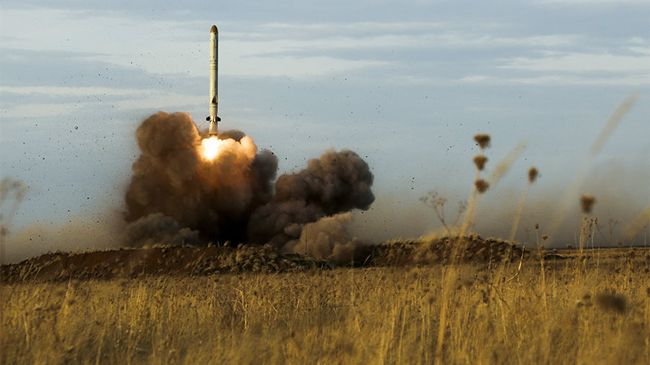 Пуск ракеты Искандер-М Пуск ракеты Искандер-М