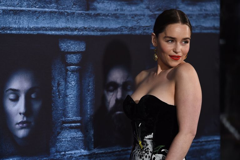 Актриса Эмилия Кларк на премьере нового сезона сериала Игра престолов Актриса Эмилия Кларк на премьере нового сезона сериала Игра престолов