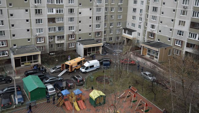Склад оружия и боеприпасов нашли в подвале девятиэтажки на юге Москвы Склад оружия и боеприпасов нашли в подвале девятиэтажки на юге Москвы