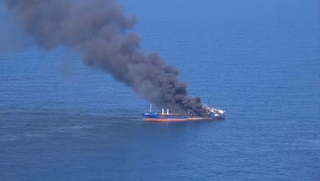 Пожар на танкере в Каспийском море Пожар на танкере в Каспийском море