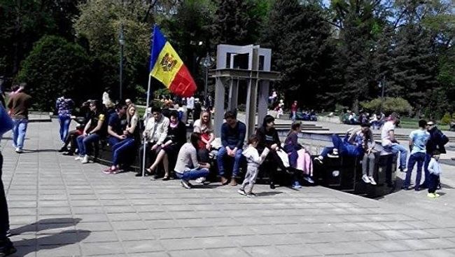 Митинг в Кишиневе Митинг в Кишиневе