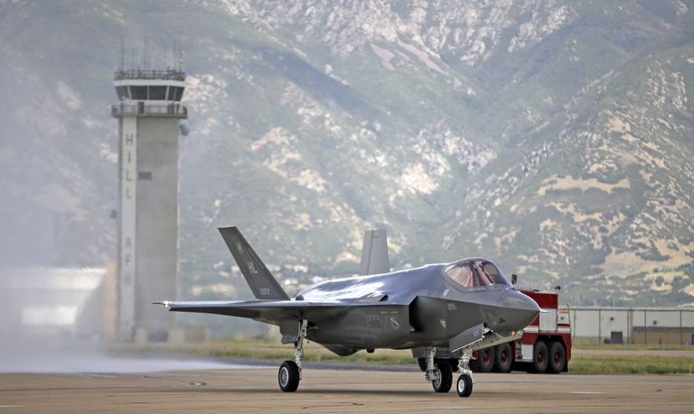 Американский истребитель Lockheed Martin F-35 Lightning II