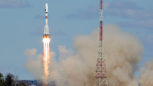 Ракета-носитель Союз-2.1а с тремя российскими спутниками Ломоносов, Аист-2Д и SamSat-218 стартовала с космодрома Восточный. Архивное фото Ракета-носитель Союз-2.1а с тремя российскими спутниками Ломоносов, Аист-2Д и SamSat-218 стартовала с космодрома Восточный. Архивное фото