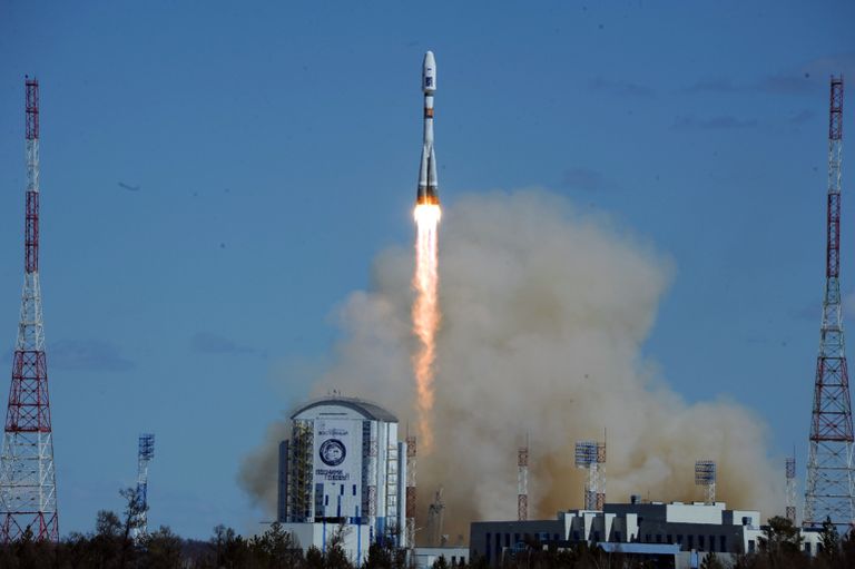 Первый пуск ракеты-носителя с космодрома Восточный Первый пуск ракеты-носителя с космодрома Восточный