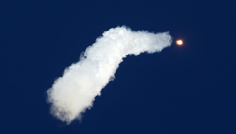 Первый пуск ракеты-носителя с космодрома Восточный Первый пуск ракеты-носителя с космодрома Восточный