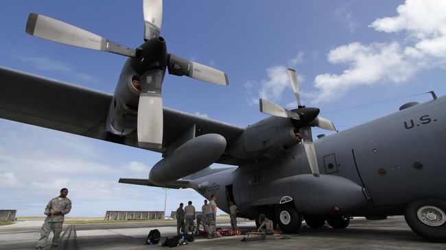 Военно-транспортный самолет ВВС США C-130 Hercules