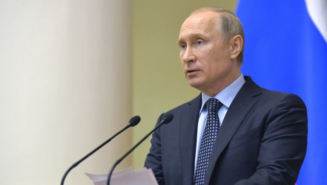 Президент России Владимир Путин выступает на встрече в Таврическом дворце с членами Совета законодателей РФ при Федеральном Собрании РФ, в ходе рабочей поездки в Санкт-Петербург. 29 апреля 2016 Президент России Владимир Путин выступает на встрече в Таврическом дворце с членами Совета законодателей РФ при Федеральном Собрании РФ, в ходе рабочей поездки в Санкт-Петербург. 29 апреля 2016