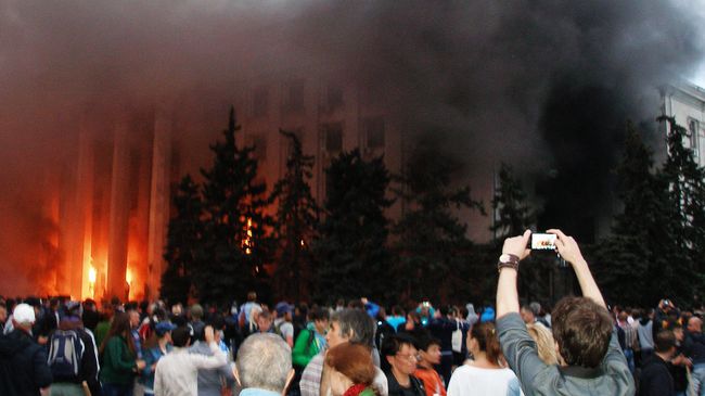 Столкновения в Одессе 2 мая 2014 года. Архивное фото Столкновения в Одессе 2 мая 2014 года. Архивное фото
