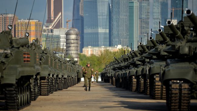 Ночная репетиция военного парада на Красной площади. Архивное фото