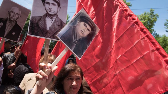 Участники акции Бессмертный полк. Архивное фото Участники акции Бессмертный полк. Архивное фото
