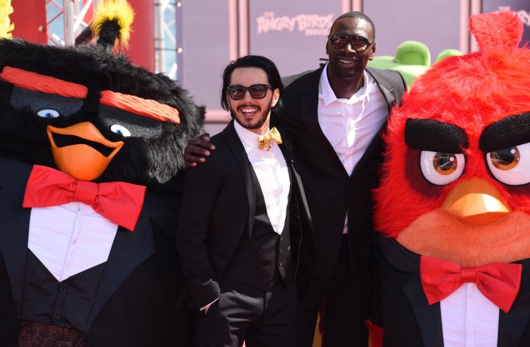 Актёры Тимур Родригез и Омар Си на фотоколле анимационного фильма Angry birds в Каннах